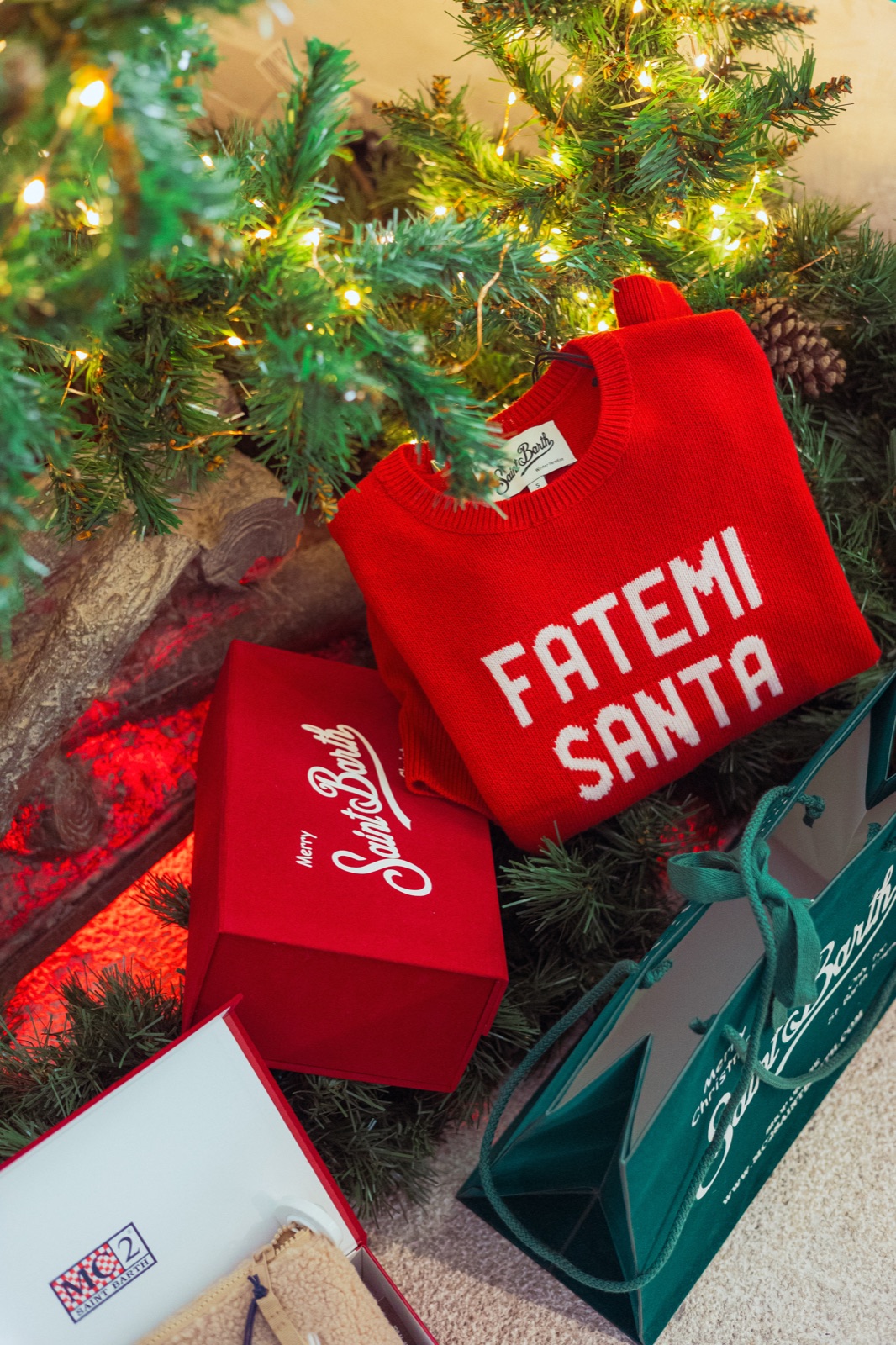 maglione rosso Fatemi Santa sull'albero